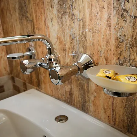 бялата къща Zlatograd