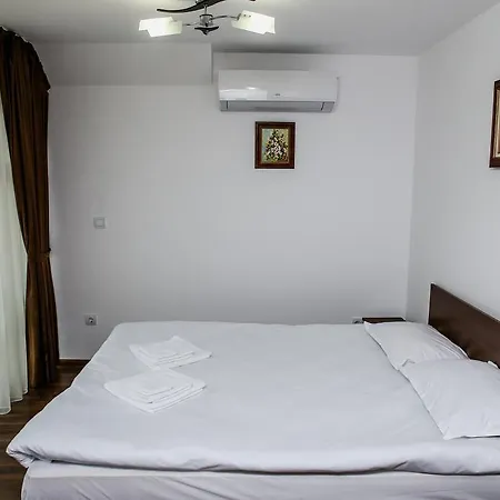бялата къща 3* Zlatograd
